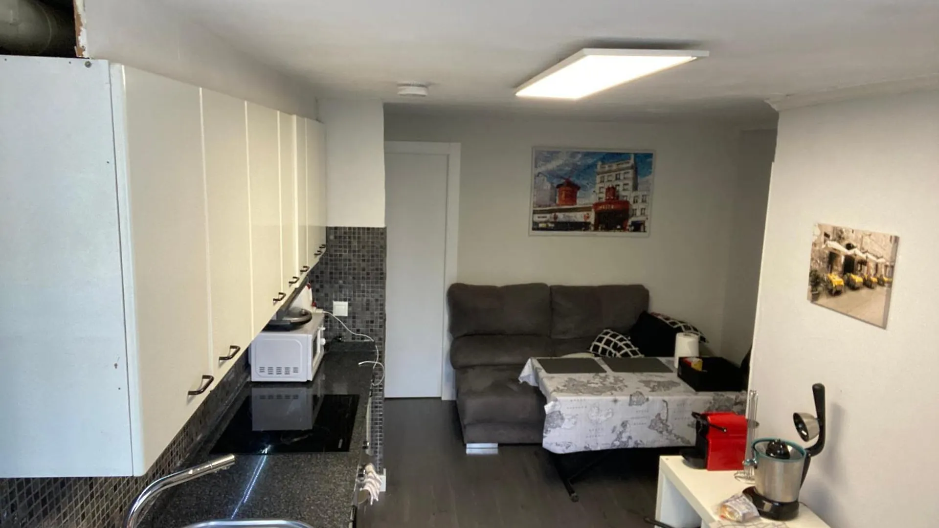 Homestay szállás Habitaciones Cerca Del Centro De Barcelona, Barceloneta, Aeropuerto Y Fira Hospitalet de Llobregat